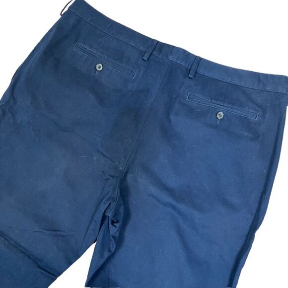 Lands' End Tailored Fit Men's Chino Pants Navy Size 42 - Picture 6 of 10